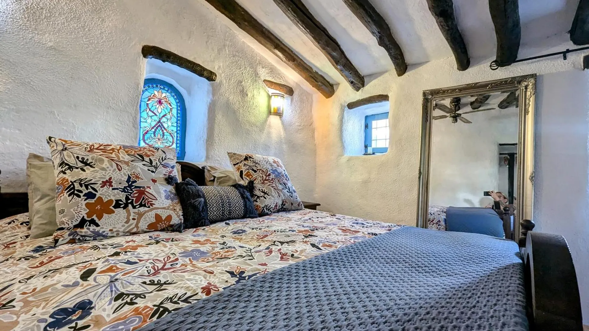 Casa Satori Bed & Breakfast Oria Spain