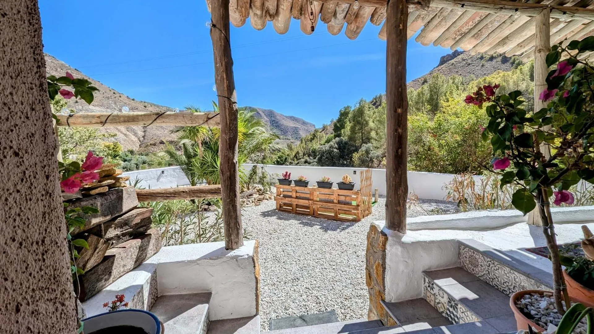 Casa Satori Bed & Breakfast Oria Spain