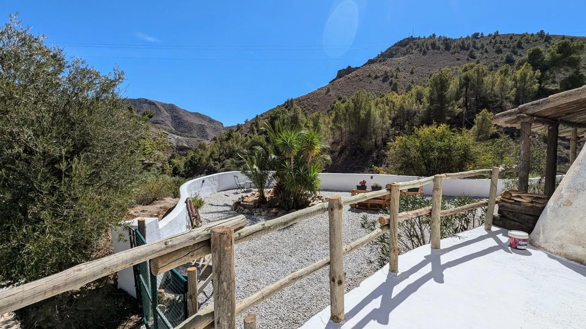 Casa Satori Bed & Breakfast Oria Spain