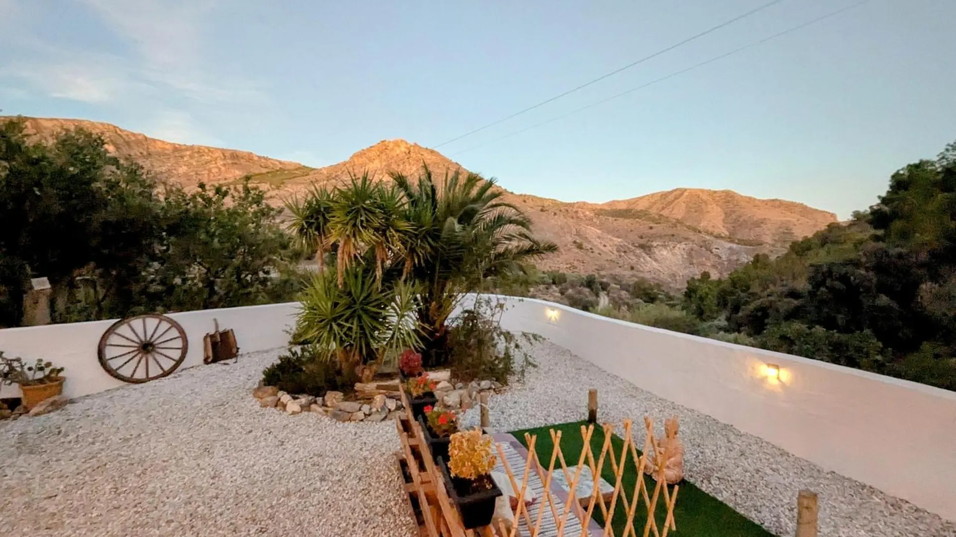 Casa Satori Bed & Breakfast Oria Spain